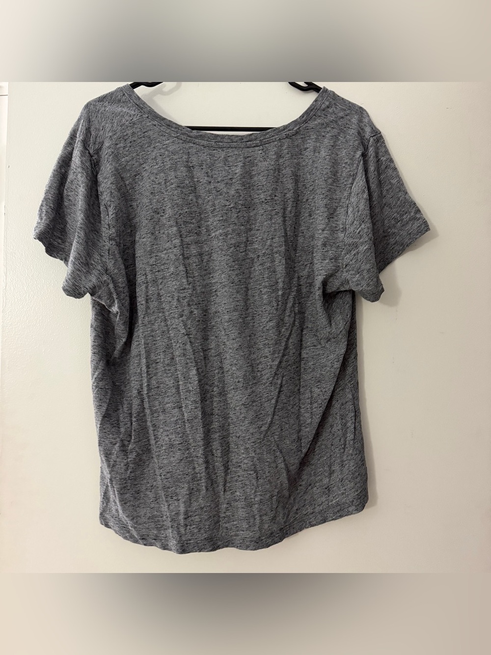 The Basic V-Neck Tee - Picture 2 of 5